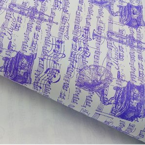 Крафт-бумага "Ноты" рисунок фиолетовый на белом / рулон 70 см * 8,5 м, 70 гр/м.кв
